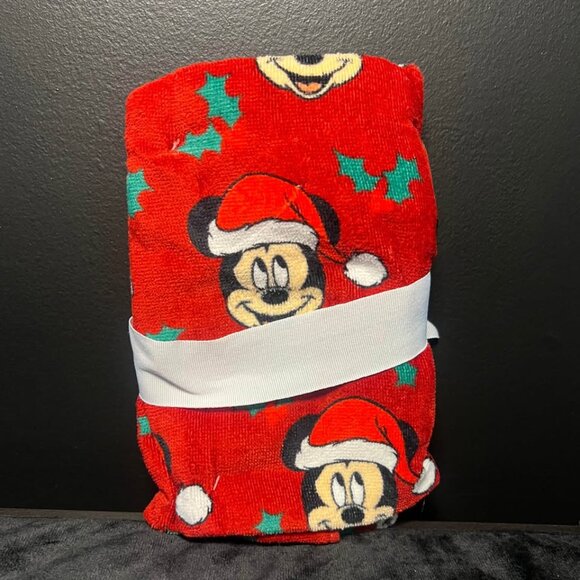 NEW Disney Mickey Mouse Santa Red Cotton 2 Pack Hand Towel Set 16”x28” - Picture 2 of 2